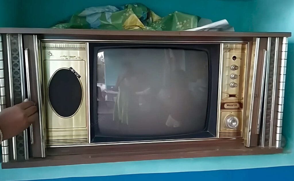 Vintage TV in 1980s - History of Television
